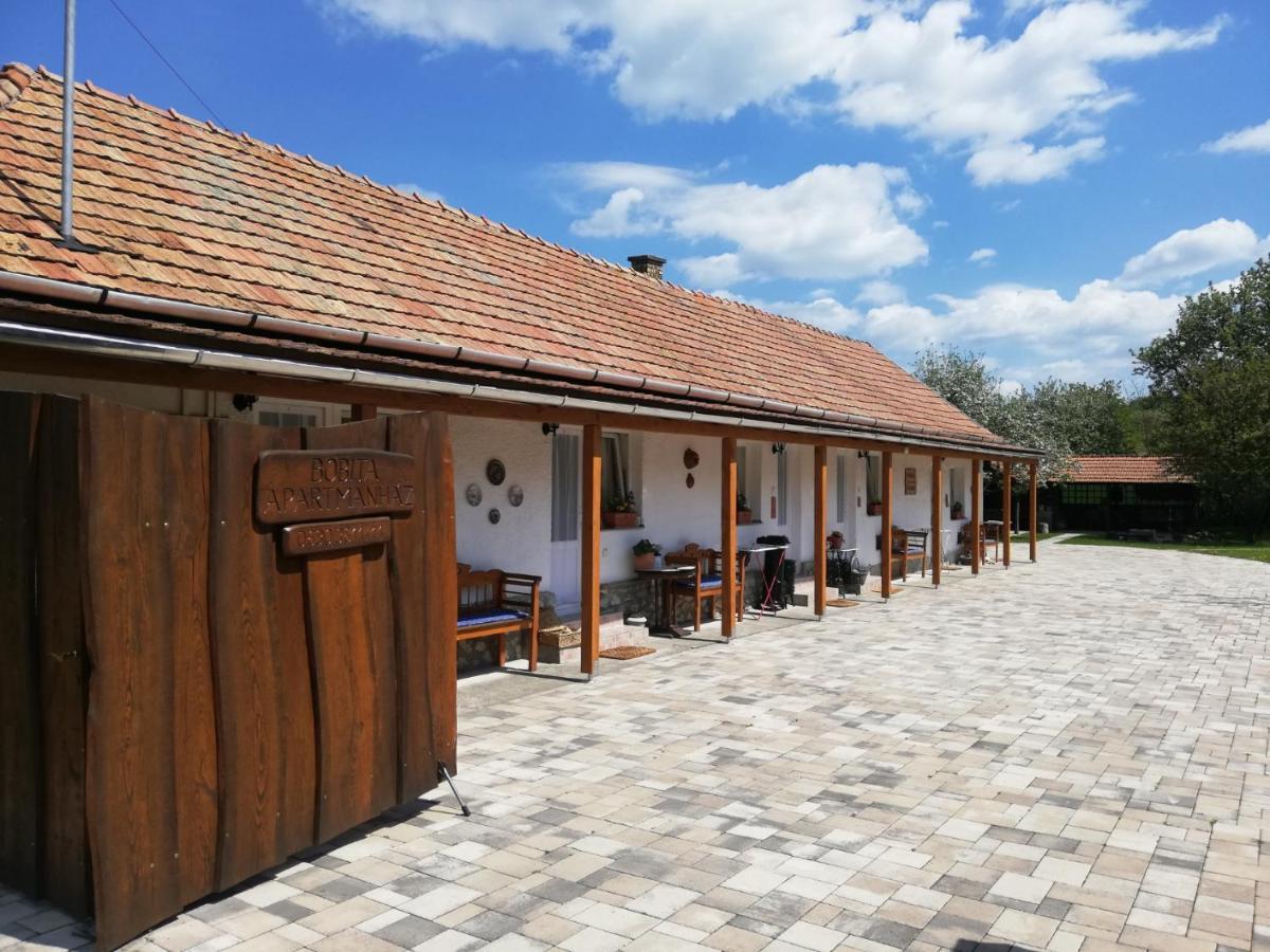 Bóbita Apartmanház Szilvasvarad Exterior foto