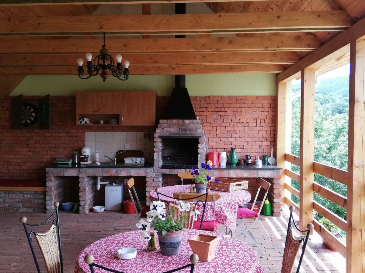 Bóbita Apartmanház Szilvasvarad Exterior foto